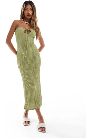 ASOS – Strukturiertes, trägerloses Maxikleid in Olivgrün mit Schlüssellochausschnitt und geradem Schnitt