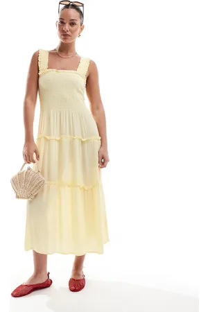 VERO MODA – Gesmoktes Midi-Trägerkleid in Bananengelb