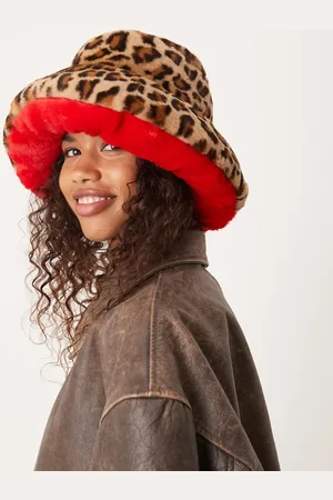 My Accessories – Übergroßer Kunstpelz-Anglerhut mit Leopardenmuster und in Rot
