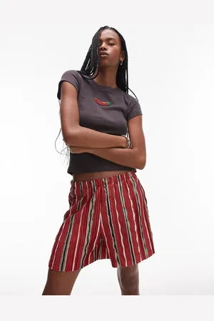 Topshop – Weit geschnittene Plissee-Shorts in gestreiftem