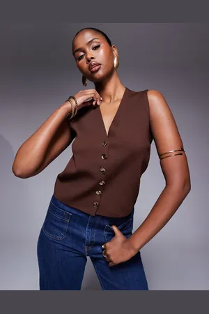 ASOS – Weste aus kompaktem Strick in mit Metallknöpfen
