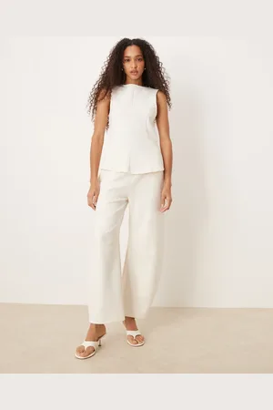 ASOS – Jogginghose in Kokosmilchweiß im Interlock-Design mit abgerundetem Beinschnitt, Kombiteil