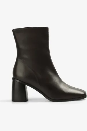 SCALPERS – Banana – Stiefel in Dunkelbraun