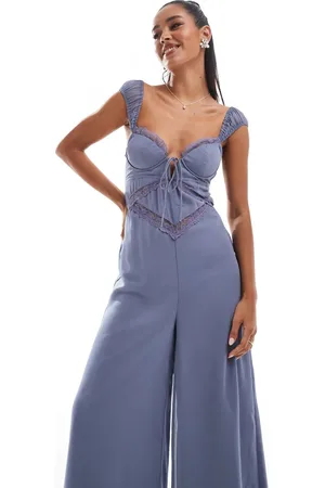 ASOS – Jumpsuit aus Satin in gedecktem mit Spitzeneinsatz, Korsettdetail und weitem Bein