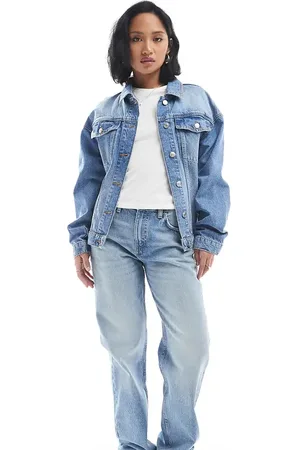 Pull&Bear Petite – Gerade geschnittene Jeans in Mittelblau mit mittelhohem Bund