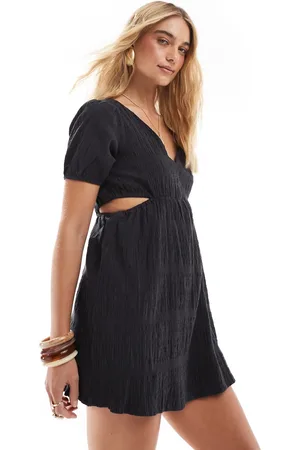 Billabong – Isnt She Sweet – Minikleid in mit Zierausschnitten