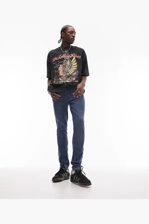 Topman – Eng geschnittene Jeans in mittelblauer Waschung