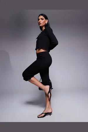 ASOS – Caprihose in mit Rüschen und Textur, Kombiteil
