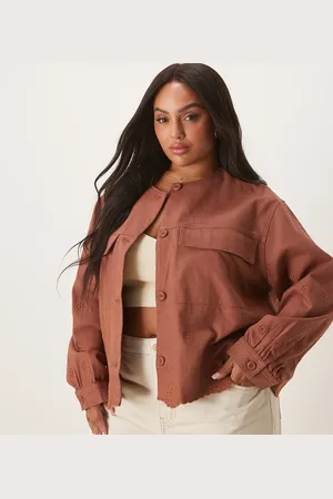 ASOS ASOS DESIGN Curve – Kragenlose Twill-Jacke in Terrakotta mit Lochstickerei