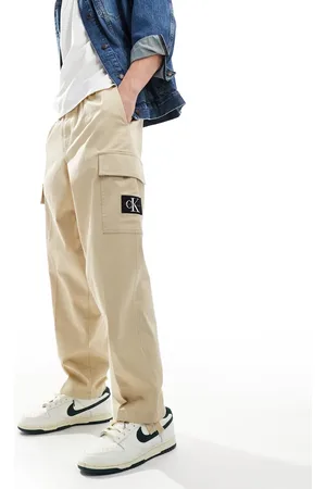 Calvin Klein – Gerade geschnittene Cargohose in Beige
