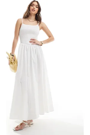 4th & Reckless – Gesmoktes Maxi-Trägerkleid in mit V-Taille und gerafftem Rockteil