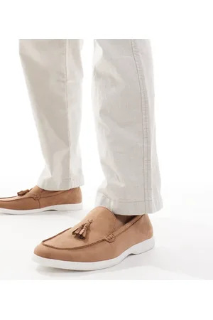 SEQWL – Berwin – Loafer in Braun aus Wildlederimitat mit Quastendetail und kontrastierender Sohle