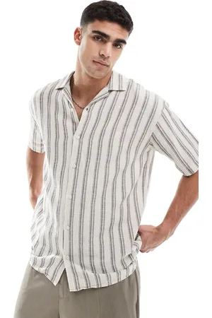 JACK & JONES – Kurzärmliges Hemd in Cremeweiß gestreift mit Struktur und Reverskragen