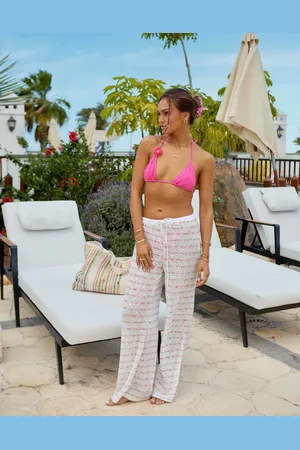 South Beach X Misha Grimes – Bunte Strandhose mit Regenbogen-Pailletten