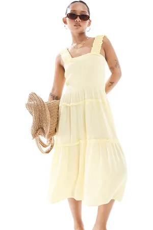 VERO MODA – Gesmoktes Midi-Trägerkleid in blassem Bananengelb