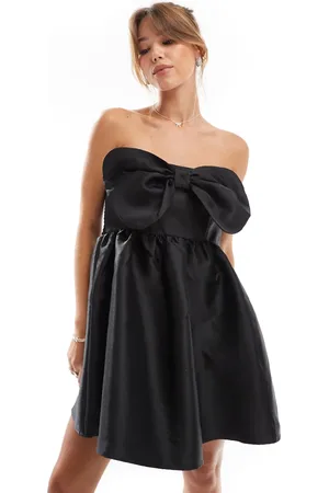 ONLY – Trägerloses Minikleid in mit Schleifendetail