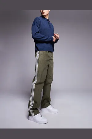 ASOS – Weit geschnittene Schlupfhose aus Cord in mit Streifendetail