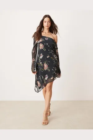 ASOS – Langärmliges Kleid mit asymmetrischem Saum und Blumenmuster