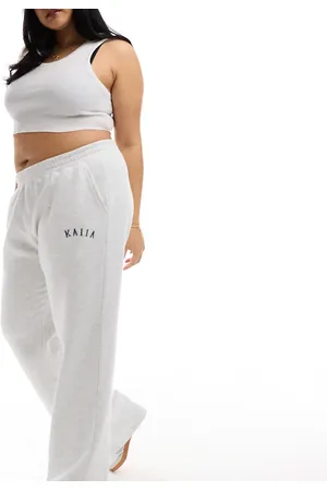 Kaiia Plus – Jogginghose mit weitem Bein in Hellgrau