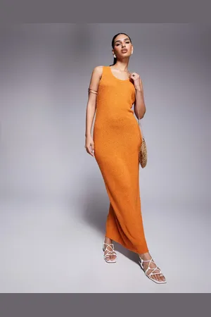 ASOS – Strukturiertes Midaxi-Strickkleid in mit U-Ausschnitt