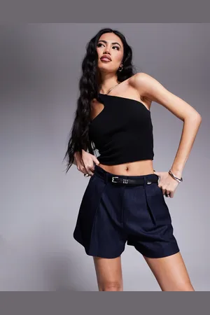 River Island – Elegante Shorts in mit Nadelstreifen