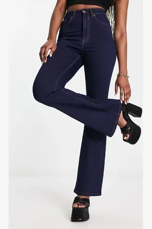ASOS – Formende, superelastische Schlagjeans in Dunkelblau
