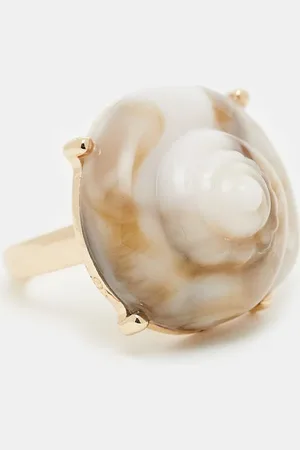 ASOS – Goldfarbener Muschelring aus Kunstharz