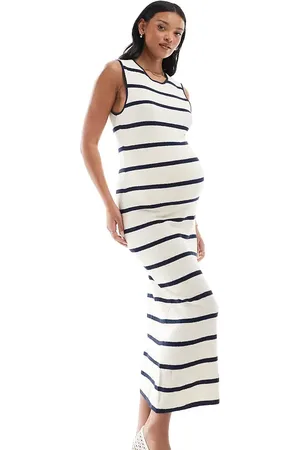 VERO MODA – Knöchellanges, gestreiftes Jersey-Strickkleid in Cremeweiß und , Umstandsmode