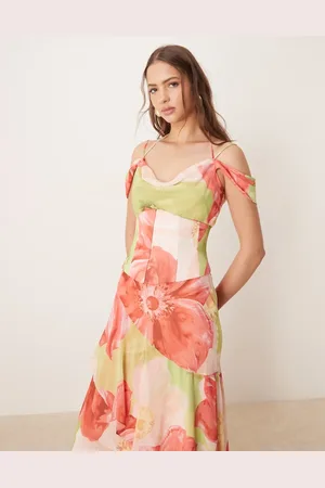 Forever New – Maxikleid in mit Oversize-Blumenmuster und abnehmbarer Ansteckblume