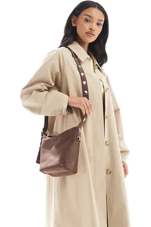 Stradivarius – Schultertasche in mit Nietendetail