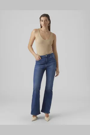 VERO MODA – Ausgestellte Jeans aus mittelblauem Denim