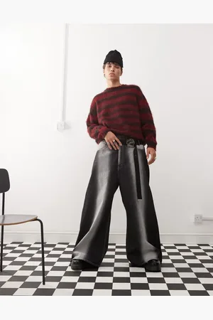 Cheap Monday – Rad – Jeans in verwaschenem mit extremem Spray-Design und superweitem Beinschnitt