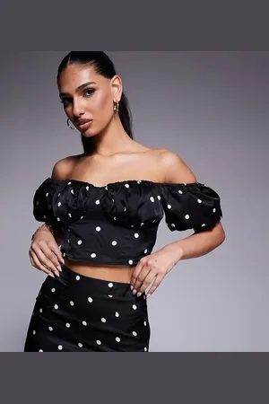 Kaiia – Exklusives Cropped-Oberteil aus Satin in Schwarz mit Puffärmeln, Punktmuster und Bardot-Ausschnitt, Kombiteil