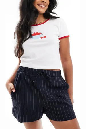 ASOS – Elegante Schlupfshorts in gestreiftem Marineblau