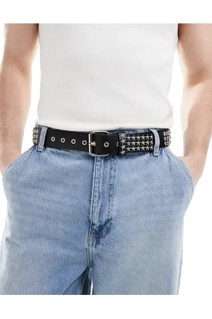 ASOS – Mit silberfarbenen, sternförmigen Nieten besetzter Gürtel aus Kunstleder