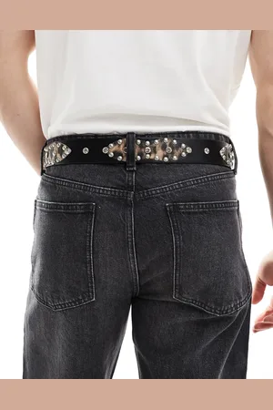 ASOS – Gürtel im Western-Trophäenstil aus mit Nieten besetztem Kunstleder in und Details mit Leopardenprint