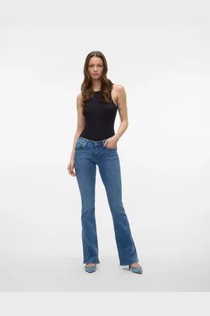 VERO MODA – Ausgestellte Jeans aus mittelblauem Denim