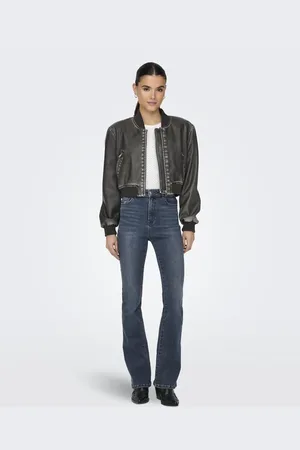 ONLY – Schlagjeans aus Denim in Blauschwarz
