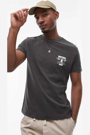 Tommy Hilfiger – T-Shirt in mit College-Logo auf der Brust