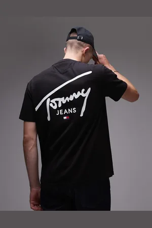 Tommy Hilfiger – T-Shirt in mit Rundhalsausschnitt und Logo-Signatur