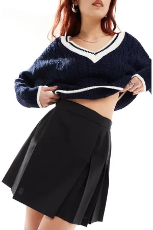 ASOS – Plissierter, eleganter Minirock in