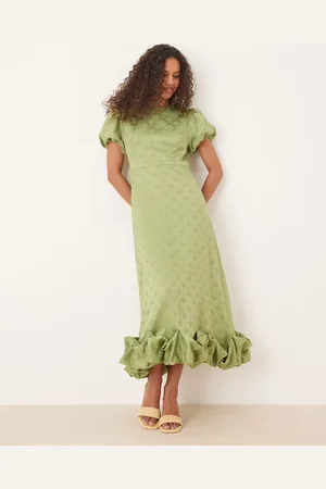 Sister Jane – Maxikleid in weichem Olivgrün mit Puffärmeln und Ballonsaum
