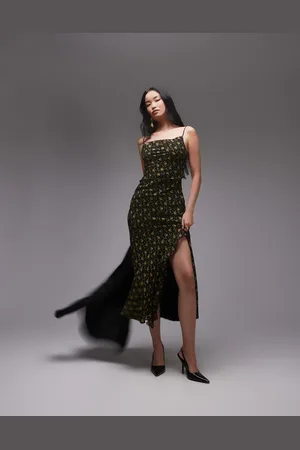 Topshop – Trägerkleid mit Rüschen und Vintage-Blumenmuster