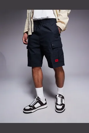 HUGO BOSS – Garlio – Cargo-Sweatshorts in mit Logo-Aufnäher