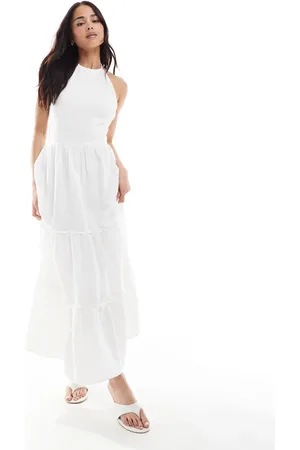 Bershka – Gestuftes Neckholder-Maxikleid aus Leinen in Ecru