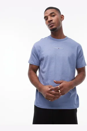 Tommy Hilfiger – T-Shirt in Hellblau mit kleinem, linearem Logo