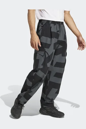 adidas – Terrex Xploric – Bedruckte Cargohose in , Carbon, Grey Six und Grey Four