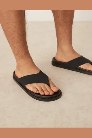 ASOS – Klassische Zehentrenner-Sandalen in