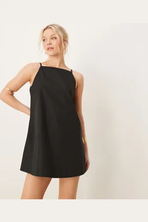 ASOS – Locker geschnittenes Minikleid in Schwarz mit U-Boot-Ausschnitt