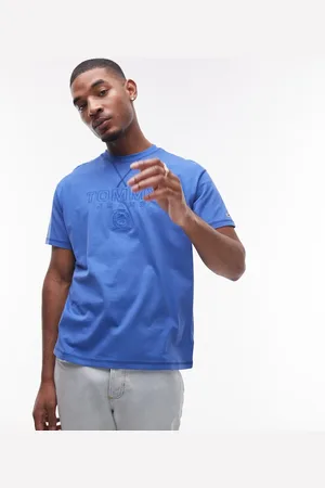 Tommy Hilfiger – T-Shirt in mit farblich abgestimmtem Wappenlogo